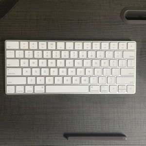 Wireless Apple keyboard